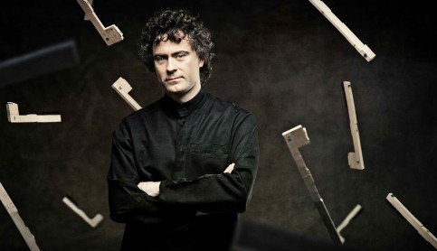 Imagen noticia - Paul Lewis interpreta obras de Brahms, Schubert y Lizst en el Teatro Pérez Galdós