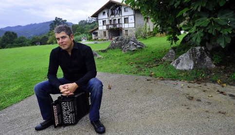 Imagen noticia - Kepa Junkera comparte escenario con Dulce Pontes en el Auditorio Alfredo Kraus