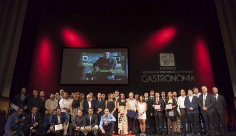 Imagen noticia - Los Premios Mahou-La Provincia y La Opinión reconocen a los mejores profesionales y restaurantes de Canarias en el Teatro Pérez Galdós